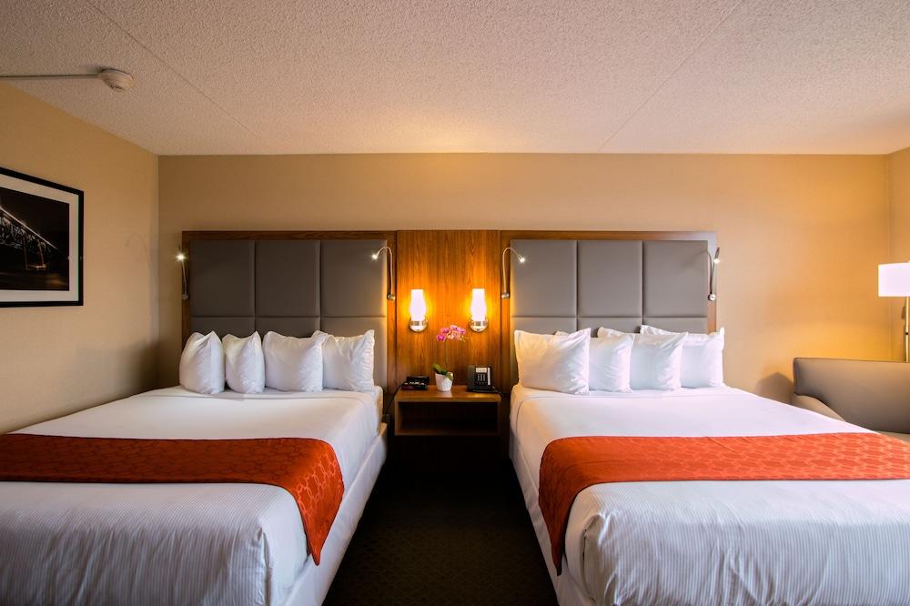 Ramada By Wyndham Northern Grand Hotel & Conference Centre Fort St. John 외부 사진